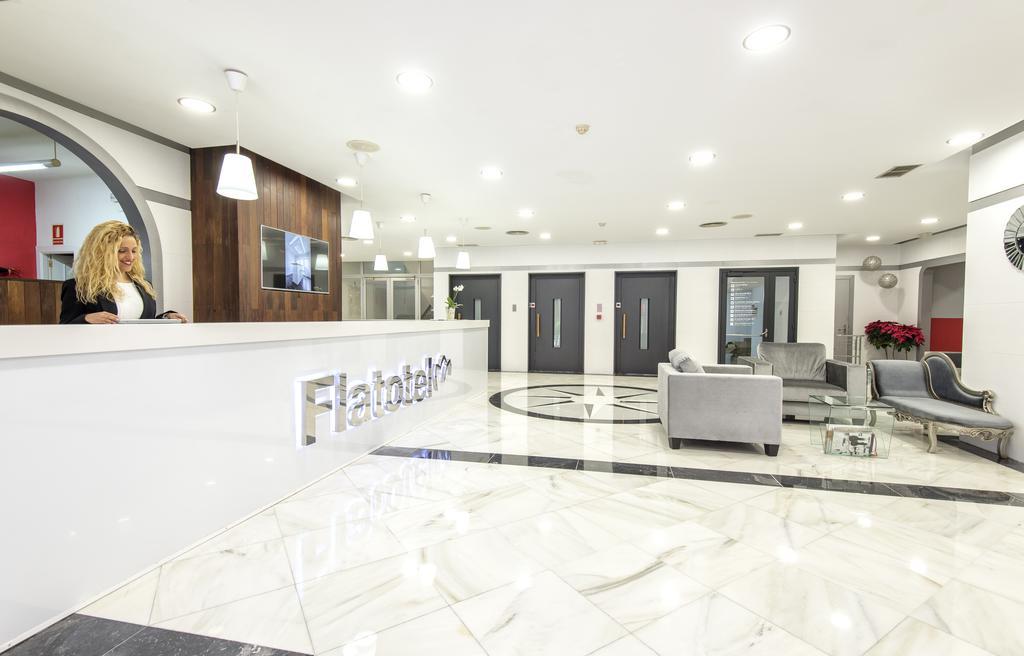First Flatotel International ベナルマデナ エクステリア 写真